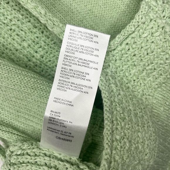 🌿NWT•UO•Crochet•Halter Top•Size M• - Picture 7 of 12